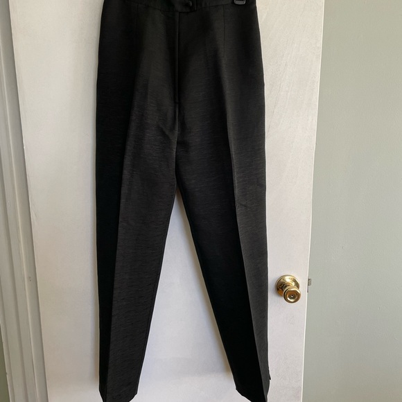 Ladies 2 piece suit. Vera Cristina. Silk/Linen. Small jacket/Size 6 trousers. - Picture 6 of 10